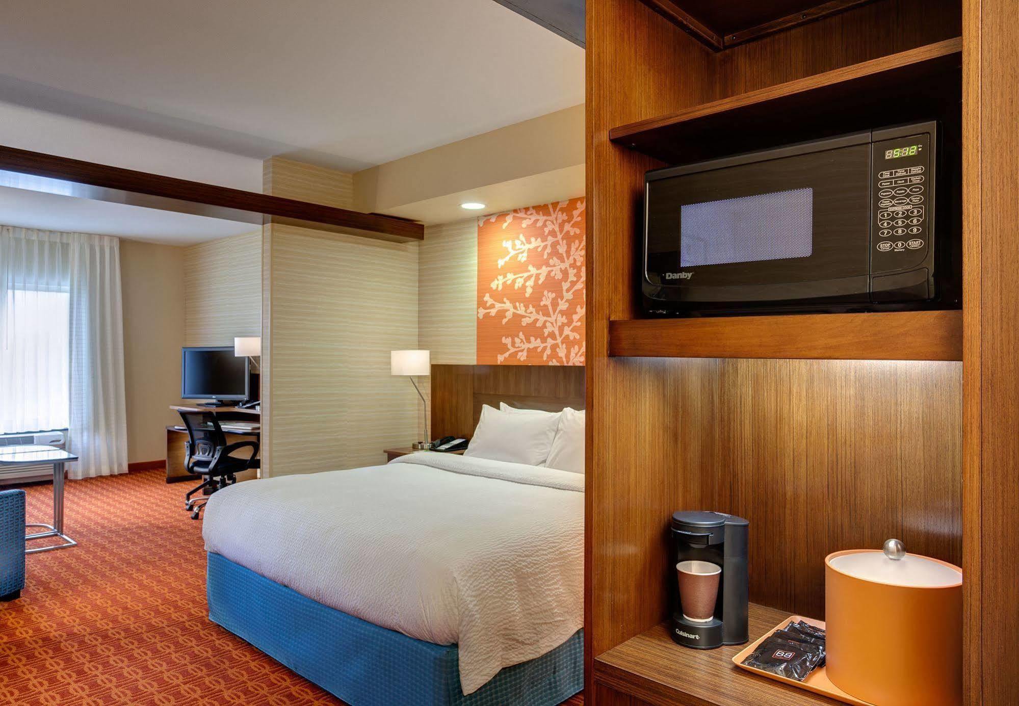Fairfield Inn & Suites By Marriott North Bergen Exterior foto